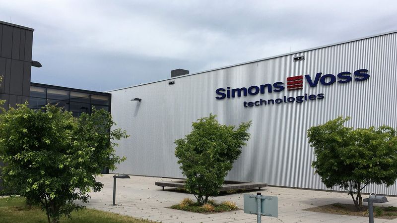 Simons-Voss erweitert Standort zum Jubiläum