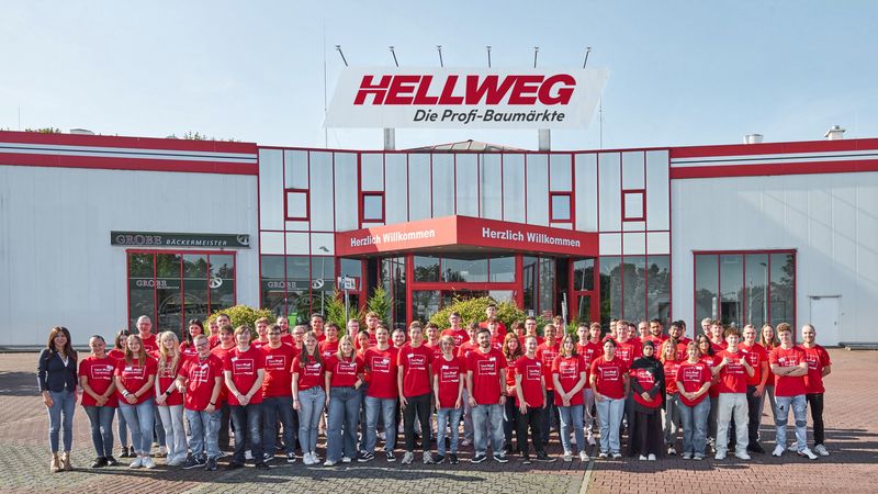 Hellweg begrüßt 70 Nachwuchskräfte
