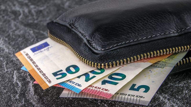 最低賃金の増加は、トレーニングの魅力を脅かします