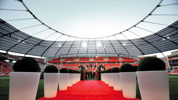 Eingang zur Eventlocation der BayArena in Leverkusen.