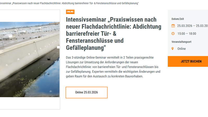 Ein Flachdach mit Abdichtung und Wasserablauf.