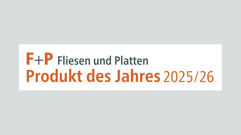 Das Bild zeigt das Logo von "F+P Fliesen und Platten" mit der Auszeichnung "Produkt des Jahres 2025/26".