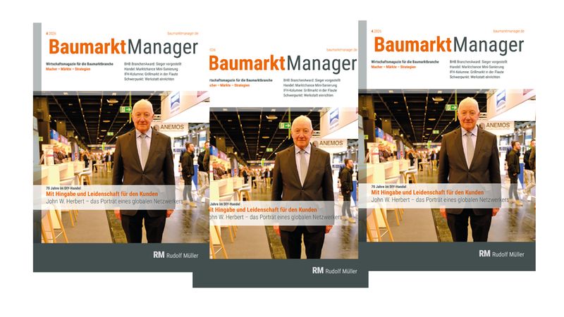 Cover des BaumarktManager Magazins mit John W. Herbert auf einer Messe.
