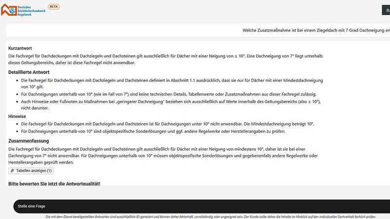 Ein Screenshot der Fachregel für Dachdeckungen mit Dachziegeln und Dachsteinen, die nur für Dächer mit einer Neigung von mindestens 10° gilt.