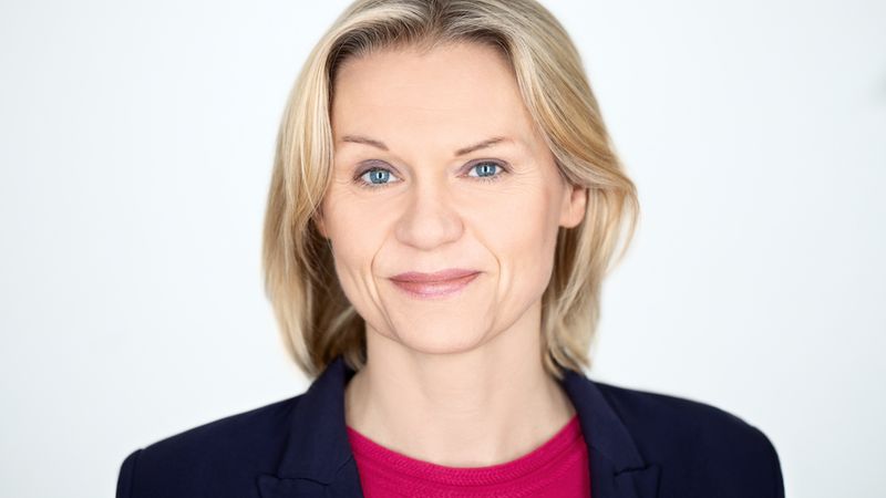 Dr. Urszula Nartowska – Chief People & Organisational Development Officer  bei Obi
