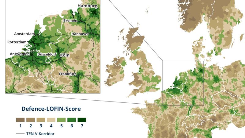 Thematische Karte mit dem Defence-LOFIN-Score für Nordeuropa, Zoom auf Rhein‑Ruhr und Benelux. Darstellung zeigt eine Farbskala (Werte 1–7), markierte TEN‑V‑Korridore sowie beschriftete Städte wie Amsterdam, Rotterdam, Antwerpen, Düsseldorf, Köln, Hamburg und Frankfurt. Die Karte visualisiert raumbezogene Unterschiede des Scores und betont Verkehrs- und Infrastrukturräume.