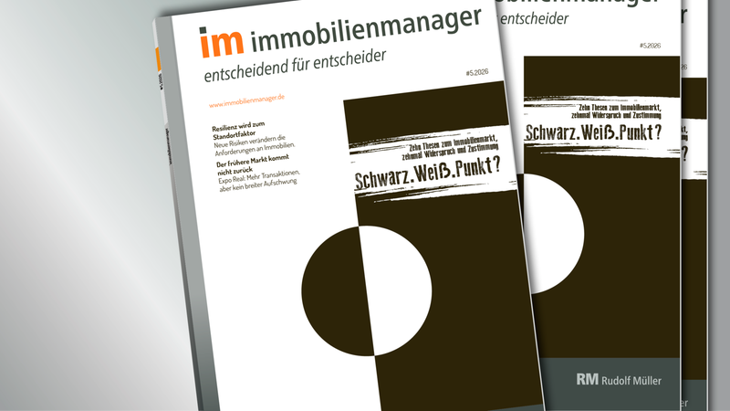 Das Cover der Fachzeitschrift immobilienmanager, Ausgabe 5.2026, mit dem Hauptthema Schwarz.Weiß.Punkt? und zehn Thesen zum Immobilienmarkt.