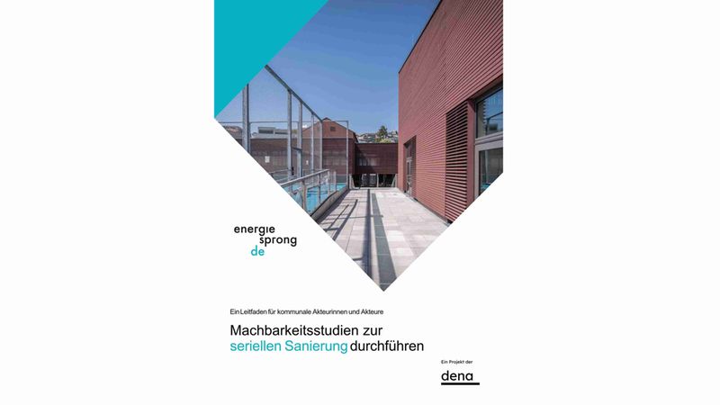 Titelblatt eines Leitfadens für kommunale Akteure zur Durchführung von Machbarkeitsstudien für die serielle Sanierung, illustriert mit einem modernen Gebäude mit roter Fassade.