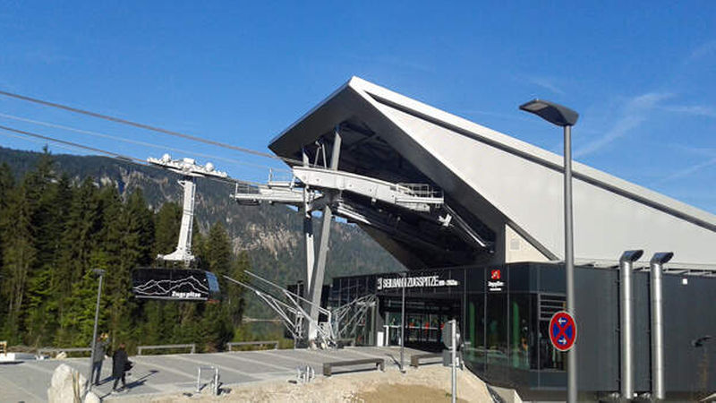 Die neue Talstation der Seilbahn Zugspitze (Fotos: nb)