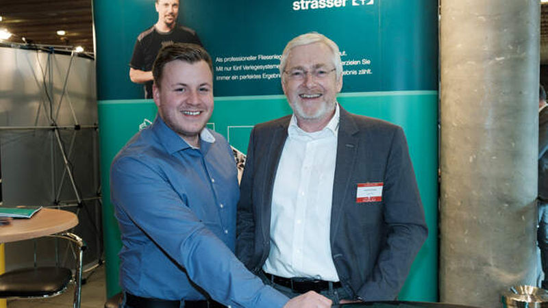 Hans Zink (rechts) von der Quick-Mix Gruppe stellte die neue Marke Strasser vor.