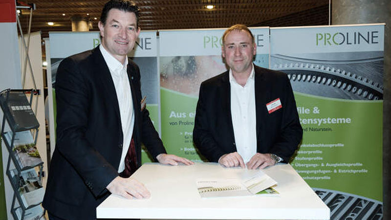 Hilmar Kusmierz (links), Gesamtvertriebsleiter für Deutschland bei Proline, und Martin Haselmann, Gebietsverkaufsleiter für den Bereich Boden in Hessen, Thüringen und Nordrhein-Westfalen, freuten sich über interessante Gespräche.