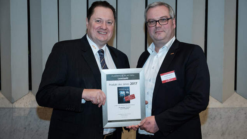 Dr. Josef Felixberger (links), Leiter Technologie bei der PCI, und Christian Kemptner, Pressesprecher PCI Gruppe, wurden mit Platz zwei für den variablen Flexfugenmörtel „PCI Nanofug® Premium“ ausgezeichnet.