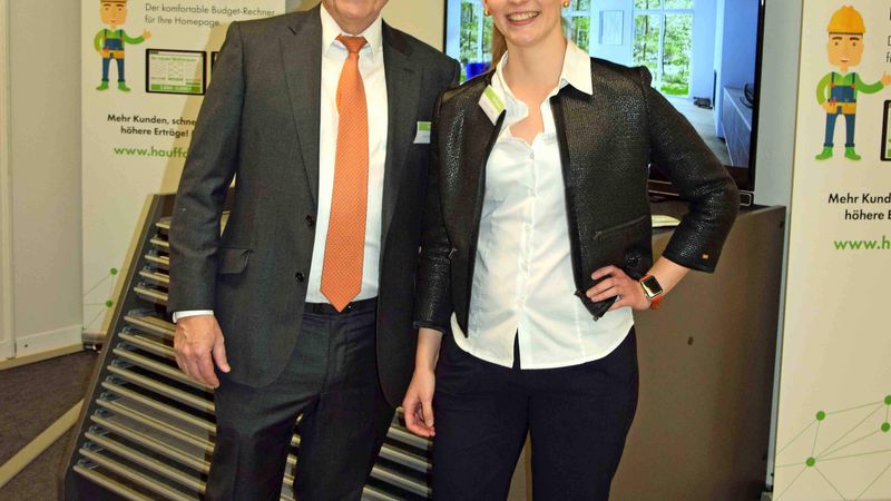 Geschäftsführer Ulrich Hauff und seine Tochter Patricia präsentierten digitale Verkaufslösungen für Handwerker.