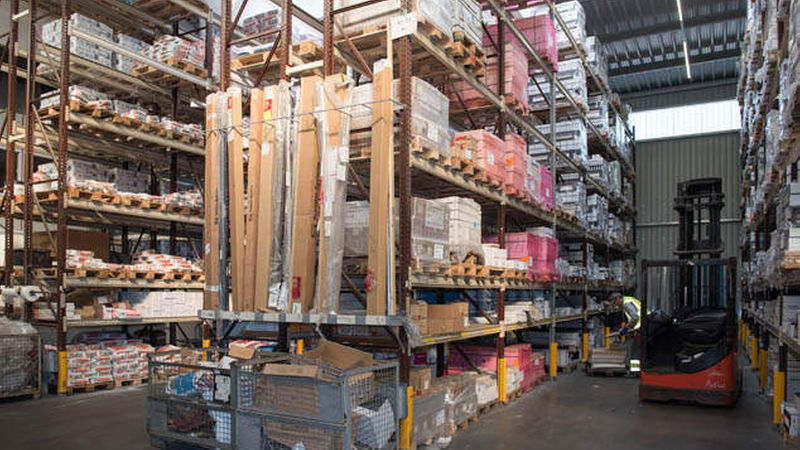 Das Lager ist gut sortiert.