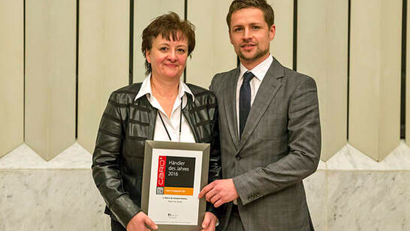 ... Pia Korreckt und Albert Ernst ...