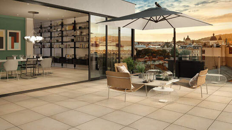 „X-Plane Outdoor“ ist Zement-Look in Keramik. Feine Farbabstufungen in Beige, Grau und Anthrazit machen unifarbene Verlegungen und Farbkombinationen möglich.