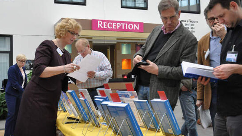 7-Berliner-Schimmelpilzkonferenz-4-Buecher