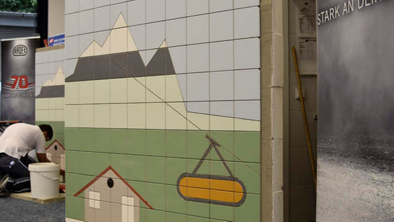Bei den EuroSkills 2020 müssen auf zwei Wänden und einem Bodenstück anspruchsvolle Motive erstellt werden, die zum Veranstaltungsort in Österreich passen – zum Beispiel eine Berglandschaft ...