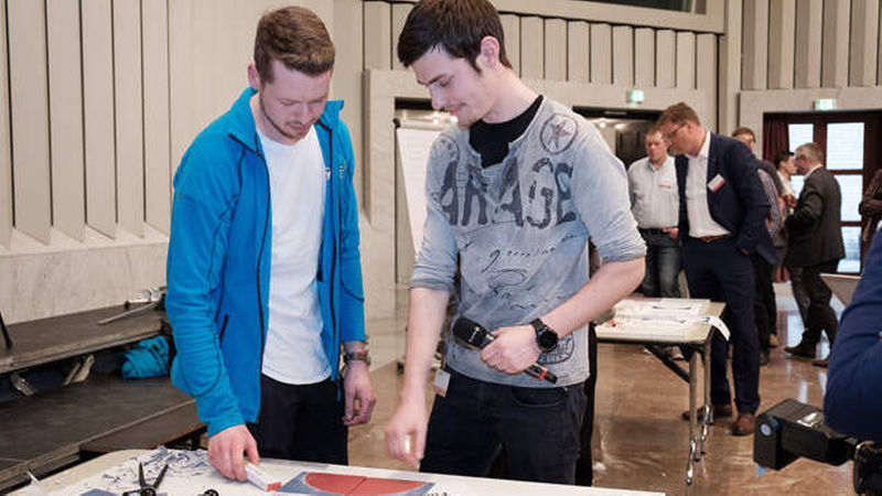 Das Duo vergab am Ende Schulnoten.