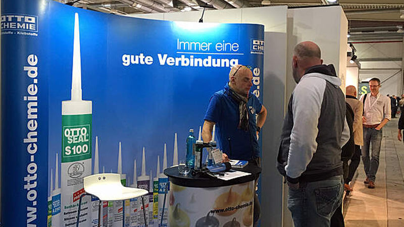 ... oder Dichtstoffe und Kleber am Stand von Otto Chemie ... 