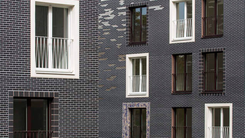 Die Ausrichtung der Gebäude sorgt für einen optimalen Licht- und Sonneneinfall.