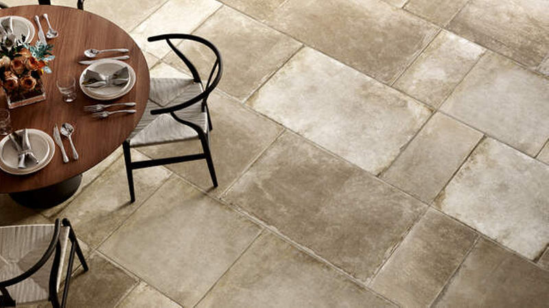 „Sabbia“ im rustikalen Formatmix (Foto: Fioranese)