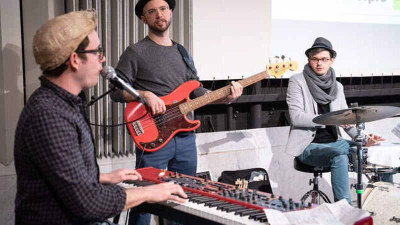 Für Unterhaltung im Abendprogramm sorgten Sven Garrecht und Band.