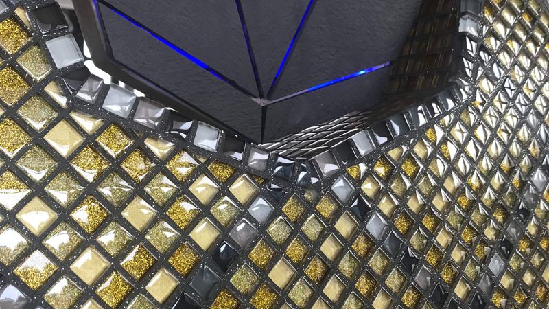 Handwerk im wahrsten Sinne des Wortes – Lichtkrone inklusive