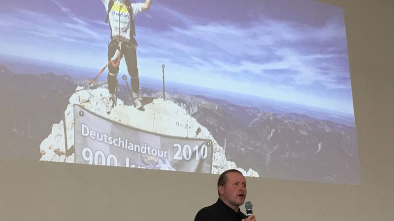 Joey Kelly verglich Sport- und Geschäftsleben. (Foto: sg)<br>