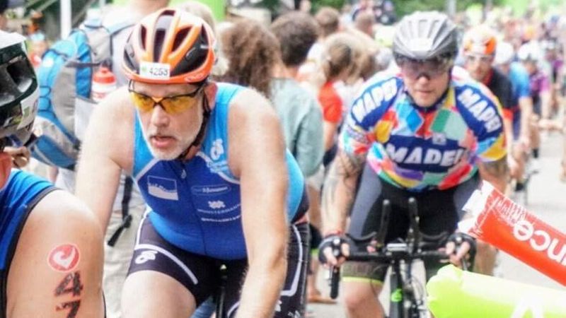 Auch Thorsten Meusel (rechts) genoss die fantastische Atmosphäre am Solarer Berg. (Foto: Sportwerker)