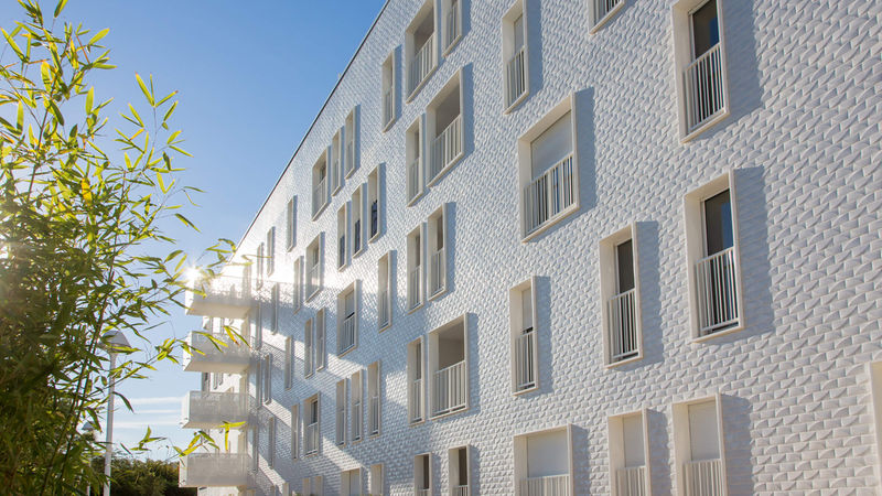 Der dritte Preis ging an Jean Baptiste Pietri für das Wohnhausprojekt „La Barquière” in Marseille, dessen Außenhaut ebenfalls mit den „Boa“-Fliesen verkleidet wurde. (Foto: Nicolas Vaccaro)