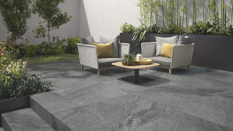 Außerdem gibt es „Mont Blanc“ in den Grautönen „Silver“, „Titan“ und „Carbon“.