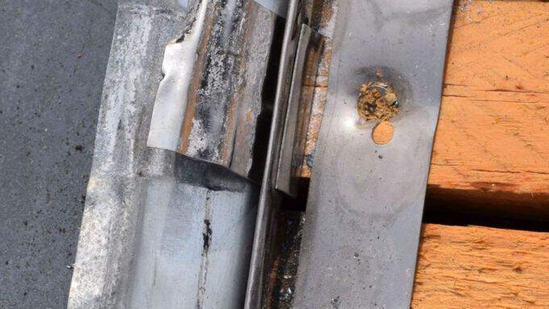 Dehnungsschäden (3)