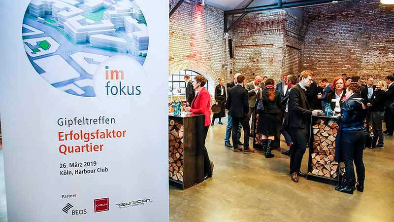imfokus-Quartier-impression-roll-up