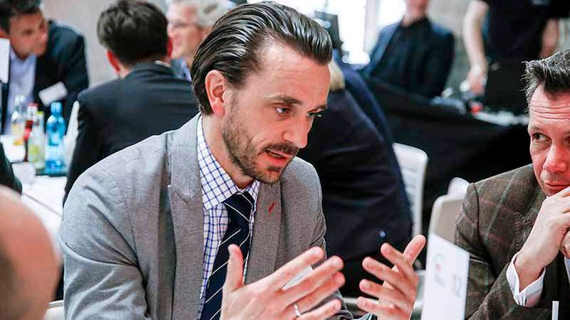 Fabian Storch, Michael Zimmermann und Co, bei der Diskussion am Tisch (Foto: Detlef Szillat)