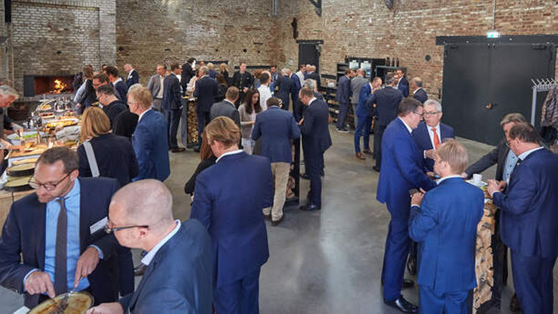 Auftakt der Gipfeltreffen ist immer ein gemeinsamer Business Lunch der Teilnehmer (Foto: Axel Schulten)