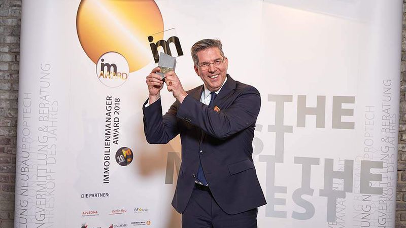 Dr. Hans Volkert Volckens konnte sich für die CA Immo AG über den immobilienmanager Award in der Kategorie Finanzierung freuen (Foto: Axel Schulten/immobilienmanager.de)