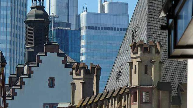 Erste Stadt mit einem Score von mehr als vier Punkten ist die Bankenstadt Frankfurt am Main (Foto: Lupo/Pixelio.de)
