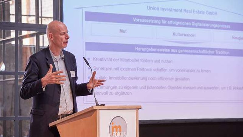 Jörn Stobbe (UIRE) über die Handlungsfelder der Digitalisierung im Immobilienmanagement (Foto: Axel Schulten)