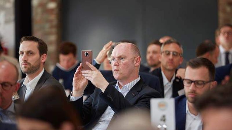 Handy zücken und Mitmachen war das Motto (Foto: Axel Schulten)