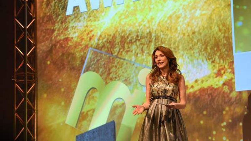 Moderatorin Annett Möller führte mit viel Witz und Charme durch den Galaabend des immobilienmanagerAward 2017 (Foto: Steffen Hauser)