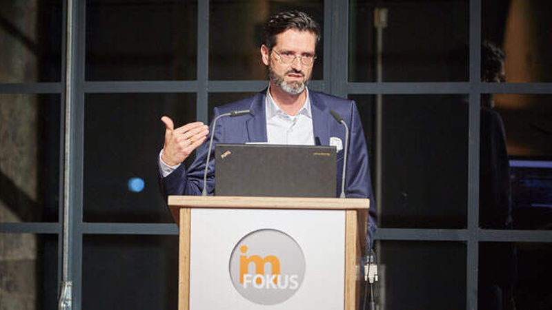 Peter Gravier, Chief Operating Officer bei 22Connect, führte moderne Matching-Technologien bei Bewerbungen live vor (Foto: Axel Schulten)