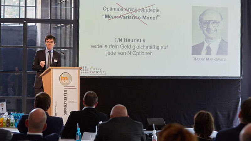 Die Keynote zum Auftakt hielt Dr. Florian Artinger vom Max Planck Institute for Human Development (Bild: Axel Schulten)