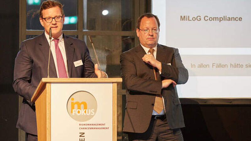 Dr. Daniel Kautenburger-Behr und Wolfram Bartuschka (beide Ebner Stolz) bei ihrem gemeinsamen Vortrag über Risiko und Compliance Management (Foto: Axel Schulten)