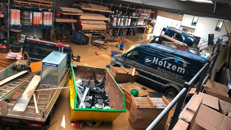 Die Verwüstungen im Betrieb Holzem. 