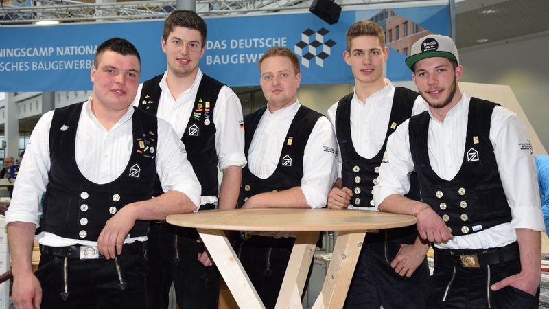 Teammitglieder 2017. Bild: Zimmerer Nationalmannschaft