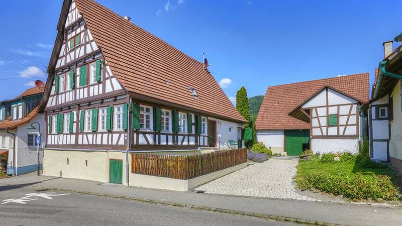 3. Preis: Hofgut mit Wohnhaus, Bolbergstraße 19, 72116 Mössingen. Foto: R.Rossner/Deutsche Stiftung Denkmalschutz