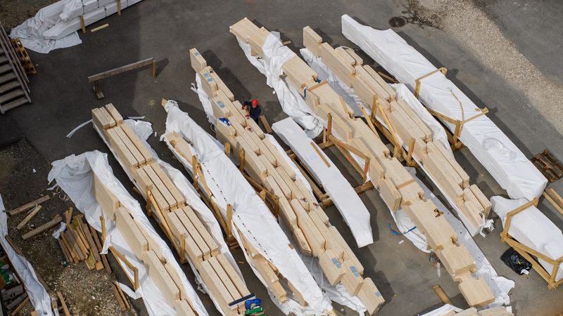 Nummerierte Bauteile warten auf Ihren Einsatz. Foto: Blumer-Lehmann AG