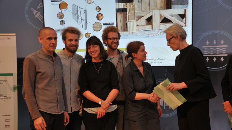 Preisverleihung Deutscher Holzbaupreis 2019 - Projektbeteiligte: Forschungsvorhaben RE4. Anerkennung in der Kategorie Komponenten und Konzepte. Foto:Holzbau Deutschland/M.Hölzel