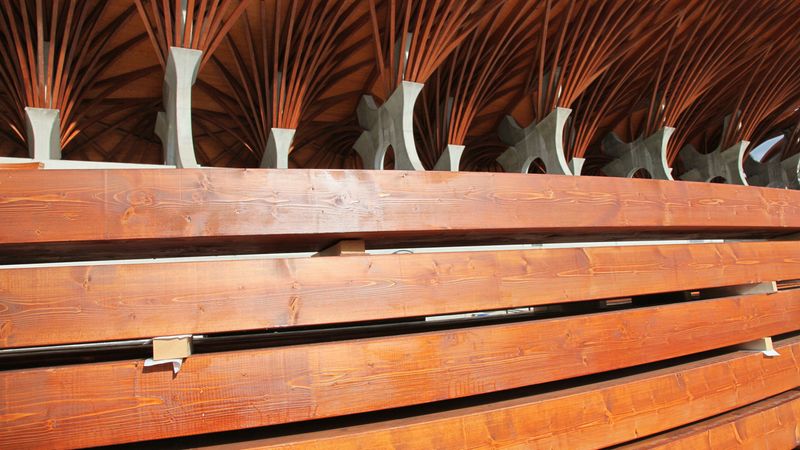 Fussballstadion Felcsút Rubner Holzbau Montage (5)